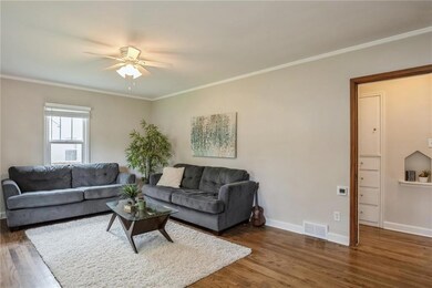 1805 46th St, Des Moines, IA 50310 - photo 3