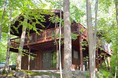 803 Hickory Ct, Hawley, PA 18428 - photo 3