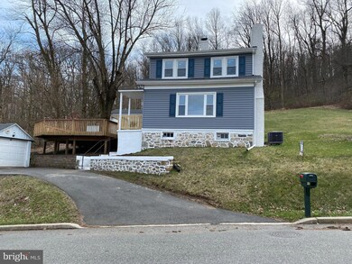 2012 2012R Weisstown Rd, Bechtelsville, PA 19505 - photo 3