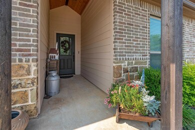 1614 Remington Ct, Kilgore, TX 75662 - photo 3