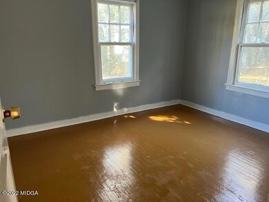 1260Auburnbed2