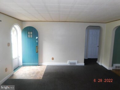 10 Maplewood Ave, Penns Grove, NJ 08069 - photo 4