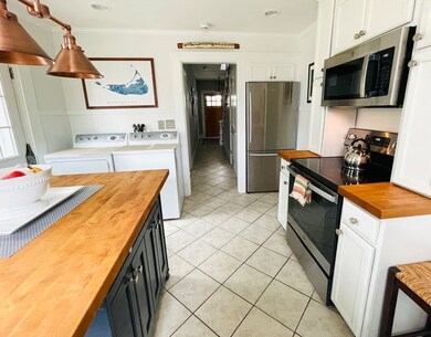 49 West St, Needham Heights, MA 02494 - photo 4