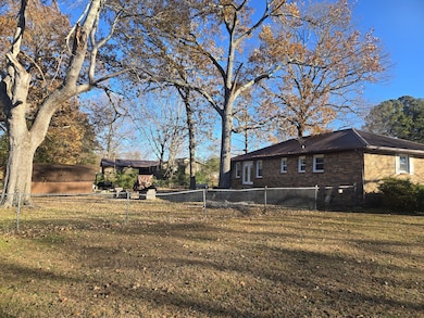 1203 Edgewood Dr, Manchester, TN 37355 - photo 5