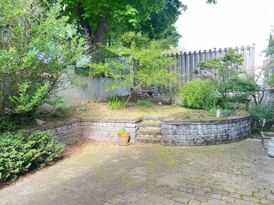 87 Maplewood St unit 1, Watertown, MA 02472 - photo 7