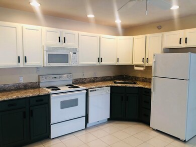 9 Stoneridge Ln unit 17, York, ME 03909 - photo 2