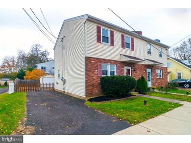 32 W Vine St, Hatfield, PA 19440 - photo 2