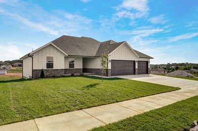 2608 W Webb Rd-2