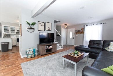 817 Deerfield Rd, Anderson, IN 46012 - photo 5