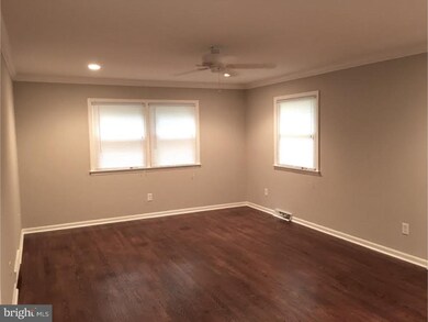 543 W Chestnut St, Clayton, NJ 08312 - photo 3