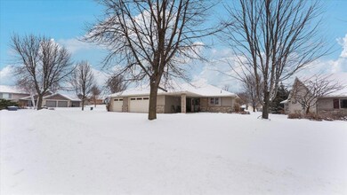 811 Westland St, New London, MN 56273 - photo 2