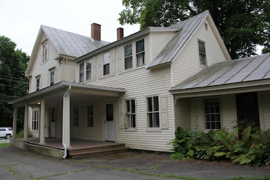 39 Pleasant St, Skowhegan, ME 04976 - photo 3