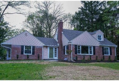 327 Callender Ln, Wallingford, PA 19086 - photo 2