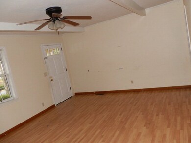 106 Ernest Dr, Tunnel Hill, GA 30755 - photo 4