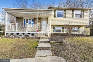 7 Honey Locust Ct, Essex, MD 21221 - photo 2