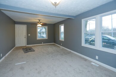 713 Spring St-104