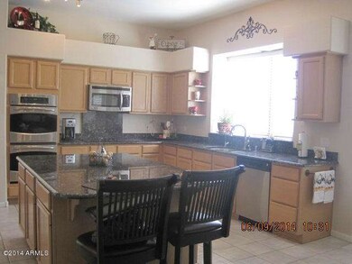 ISLAND KITCHEN BBAR