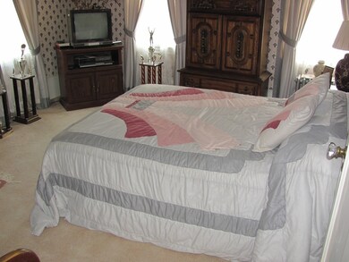 1201 Main St, Fitchburg, MA 01420 - photo 7