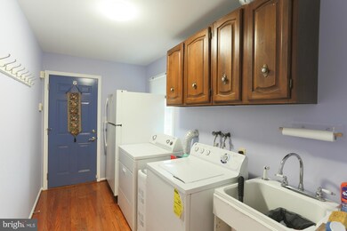 821 Rustic Ln, Lothian, MD 20711 - photo 7