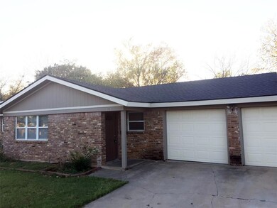 1121 Harrison Ln, Hurst, TX 76053 - photo 2