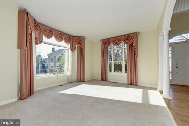 8511 Silverview Dr, Lorton, VA 22079 - photo 5