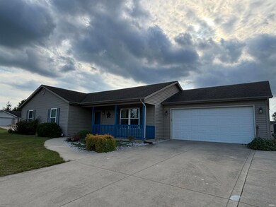 701 River Breeze Ct, Albion, IN 46701 - photo 2