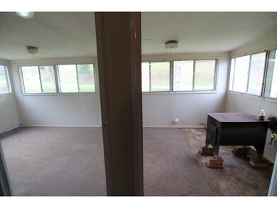 HEATED SUNROOM