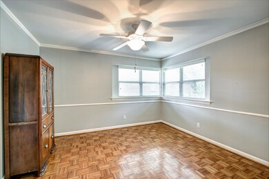 12111 Perthshire Rd, Houston, TX 77024 - photo 5