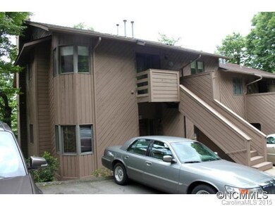 Exterior of B3