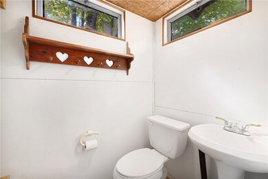 18437 S Highway 71, Winslow, AR 72959 - photo 7