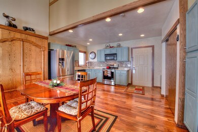 Dining area / Kitchen