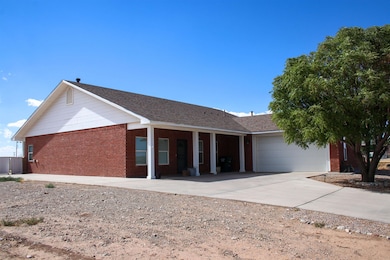 1242 Mimosa Ave, Alamogordo, NM 88310 - photo 2