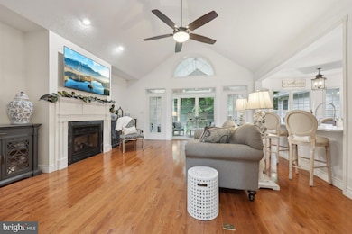 14595 Limestone Dr, Swan Point, MD 20645 - photo 4