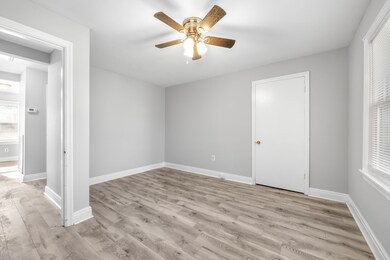 950 Greenwood Ct, Clarksville, TN 37040 - photo 7