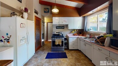 1220 Mizpah St, Winnemucca, NV 89445 - photo 4