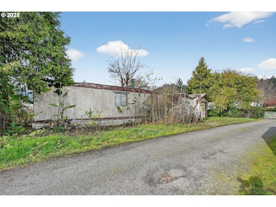 47521 School St, Oakridge, OR 97463 - photo 5