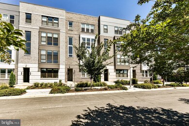 13380 Arrowbrook Centre Dr unit 56, Herndon, VA 20171 - photo 5