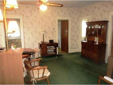 54 Prouteau St, Acushnet, MA 02743 - photo 4