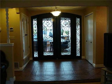 10920 Vista Del Sol Dr, El Paso, TX 79935 - photo 6