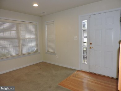 8427 Ice Crystal Dr, Laurel, MD 20723 - photo 3