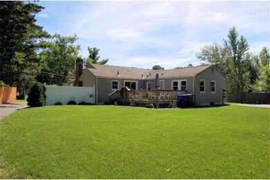 102 Kirk Dr, Springfield, MA 01109 - photo 4