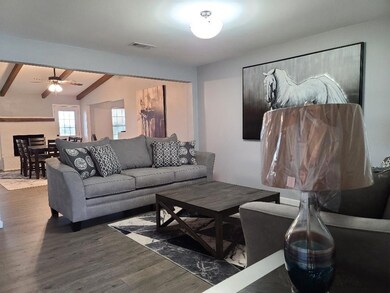 1423 Mimosa St, Cleburne, TX 76033 - photo 2