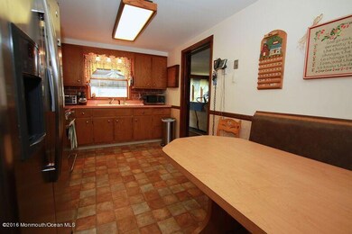 460 Admiral-Kitchen