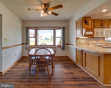 28 Graybill Rd, Leola, PA 17540 - photo 7