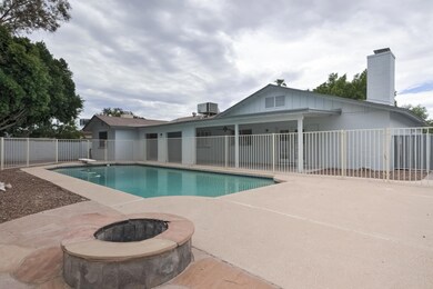 2502 S Mulberry-50