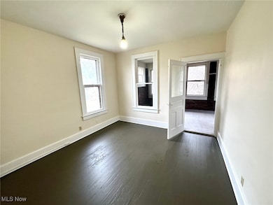 736 Elberon Ave, Zanesville, OH 43701 - photo 6