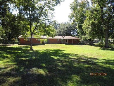 920 Grove St, Dry Prong, LA 71423 - photo 2