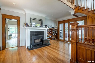 910 Mississippi Ave, Davenport, IA 52803 - photo 6