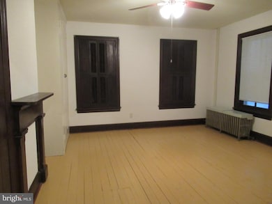 152 W South St, Carlisle, PA 17013 - photo 7