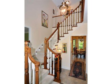 Entry/Foyer.